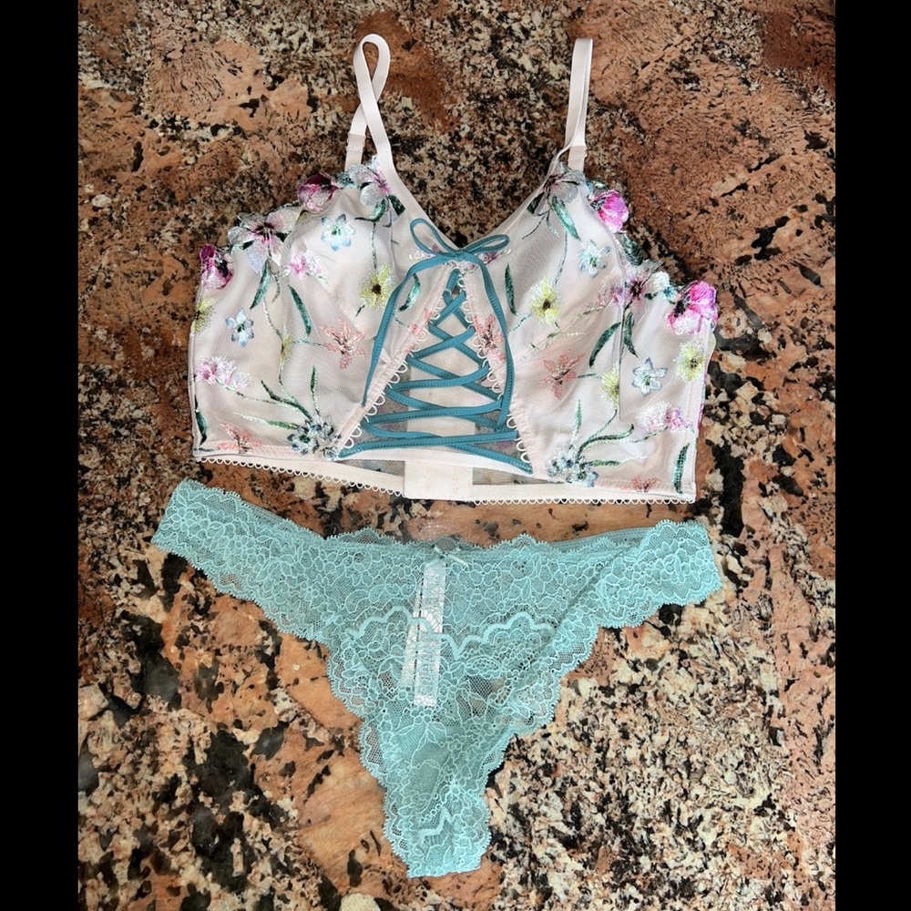 Victoria's Secret Angels Floral Embroidered Lace Up Corset Bra & Thong Panty S